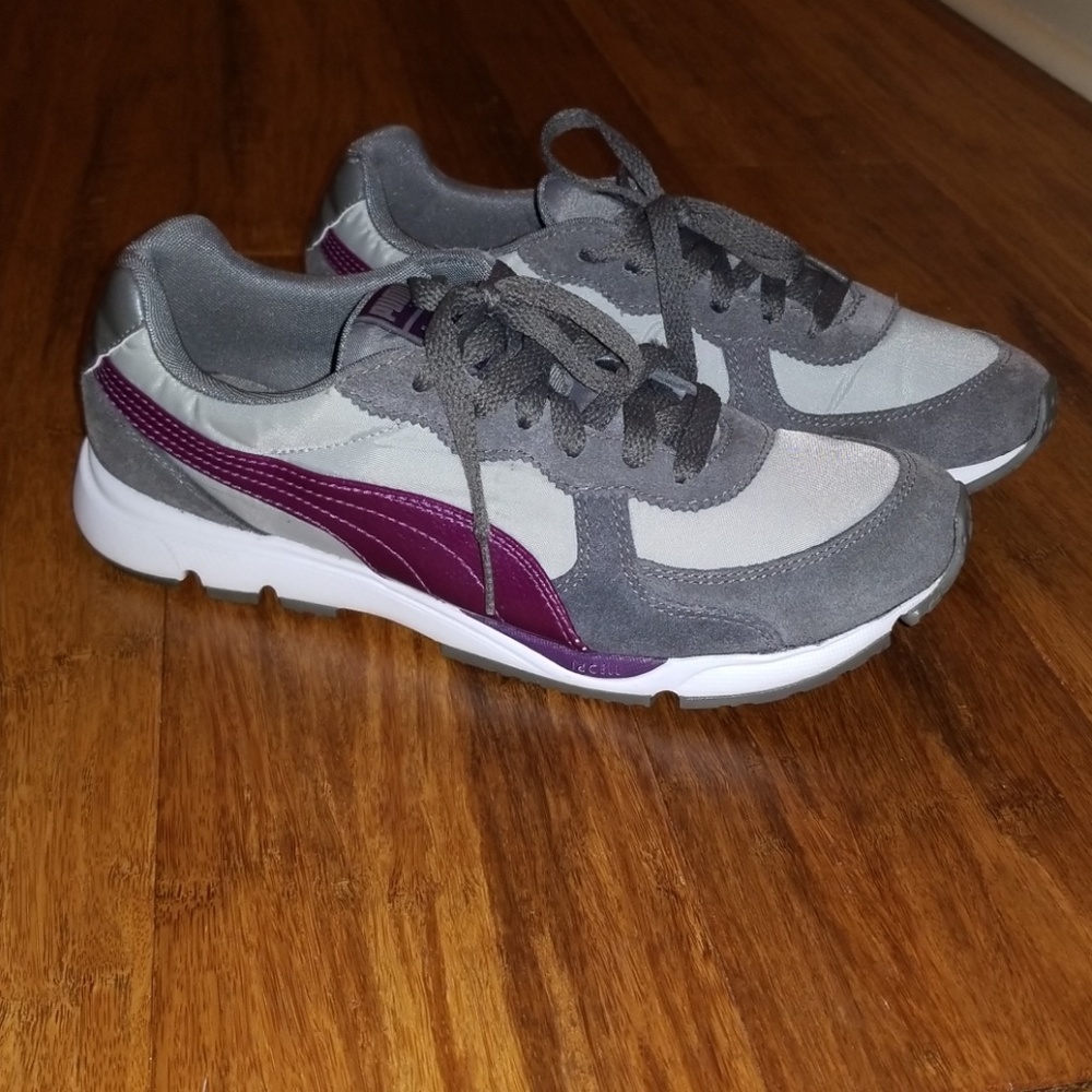 Puma Sneakers